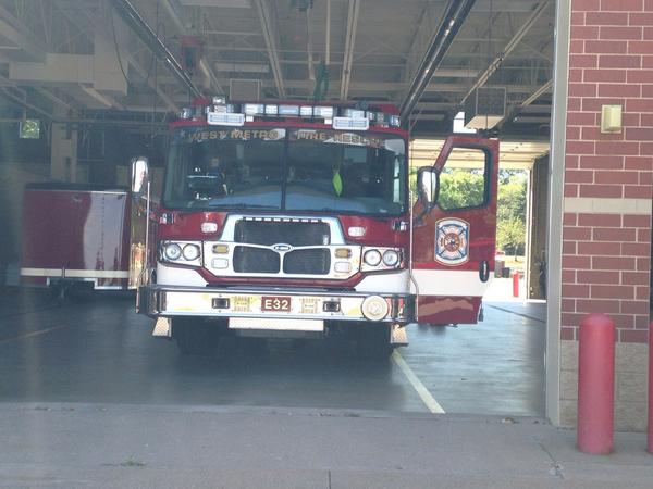 ChiFiSUPERFAN's tweet image. Today at #FireExplorers... 

Hey @CFDEngine18 this is where I hang out every other Thursday! 😊🚒🔥#FutureFirefighter🔥🔥