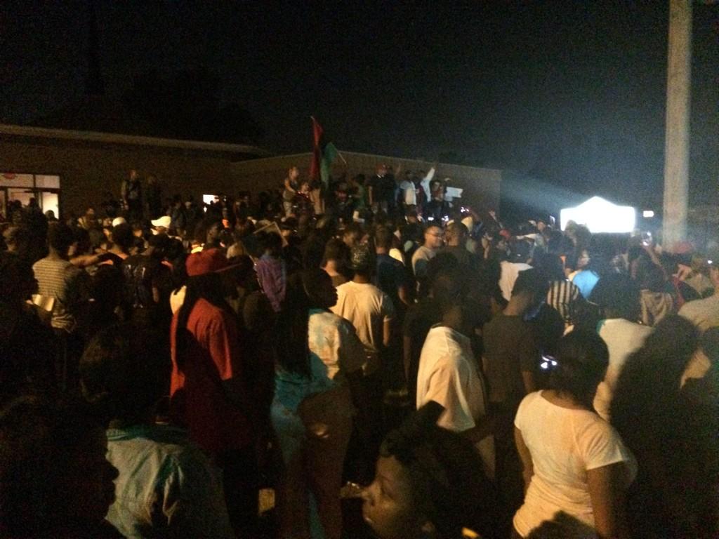 Bu4o5m-CEAAwFQG.jpg:large