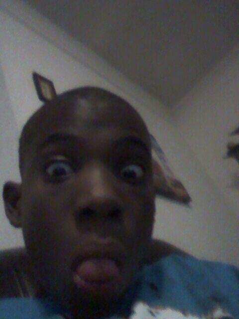 KINGMARRION_'s tweet photo. a really ugly face http://t.co/14cVBrTfJc