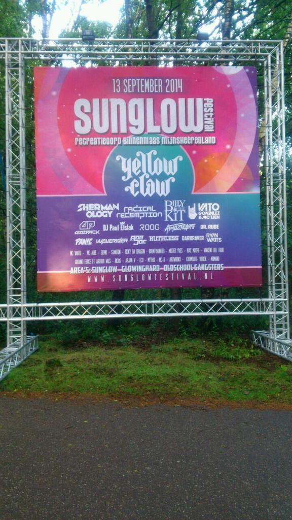 Banner is there for this coming weekend people have to take notice of it ;-) 13sept <a href="/SUNGLOWFestival/">SUNGLOW Festival</a> #festival