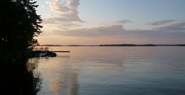 BBCRadio4's tweet photo. 6 Ways to become a Swede - affectionate lk at #Sweden by @danny_robins. #Scandi love here: http://t.co/hkvxpvlfxH http://t.co/YgRehvZWkN