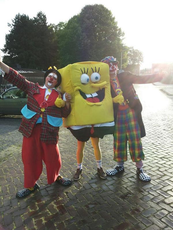 Clown jopie! Van fm catering en verhuur
Nu te boeken als clown of ballonnen clown Wij beschikken over meerdere clowns
