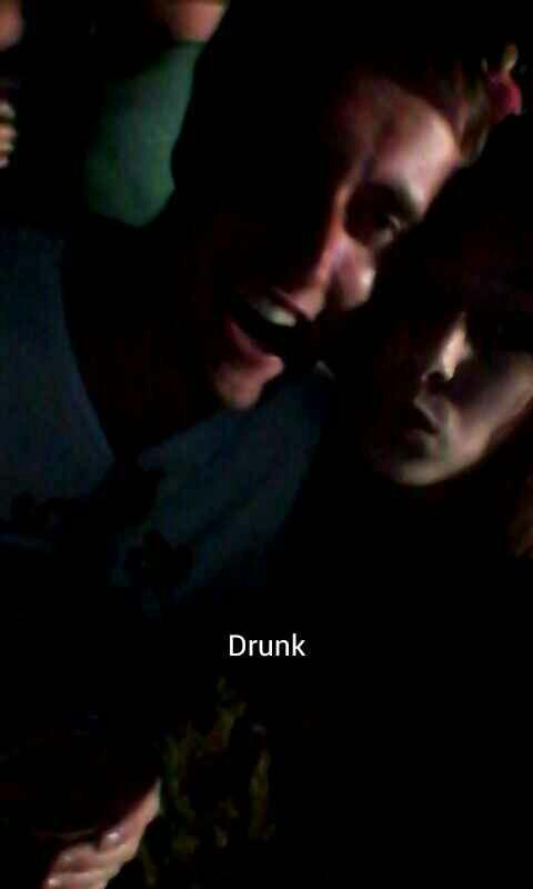 sophiamc1's tweet image. I love finding drunk pictures in my phone haha #lookinggoooood