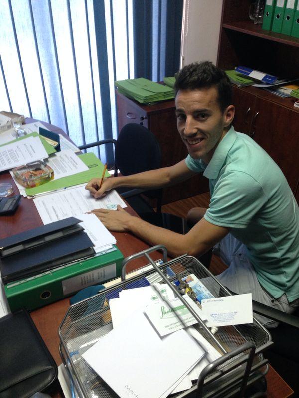 alvaariitoo's tweet photo. Feliz de unirme al doxa katokopias fc para las próximas 2 temporadas ilusionado en esta nueva etapa de mi vida :) http://t.co/NHDRdAdMfp