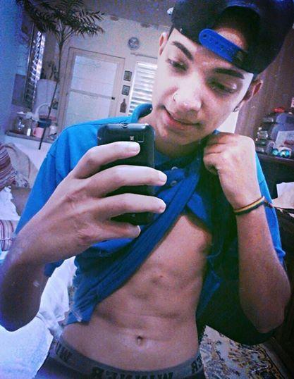 BetaSidney's tweet photo. É melhor ter uma amizade cheia de putaria, do que um namoro cheio de frescura http://t.co/86gSzVXpxq