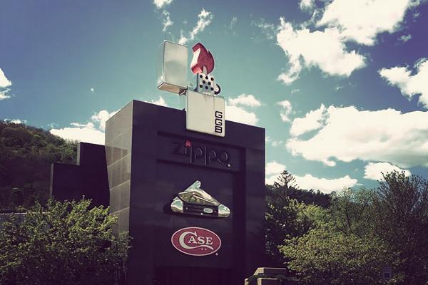 Lighters. Knives. History. A Clinic. And a Company Store. Zippo/Case Museum in PA.
gallivant.com/see/zippocase-…