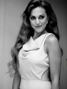 ForeverMeryem12's tweet photo. ❤️🙏❤️😍😊☺️🌹😘😘😘 http://t.co/IPOM8JQwdE