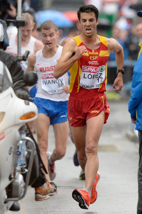 el_pais's tweet photo. Miguel Ángel López: “Yo compito lo mejor que puedo y siempre limpiamente” http://t.co/Aoyu0p9m0F Por @carlosarribas http://t.co/lxnbEiCzhx