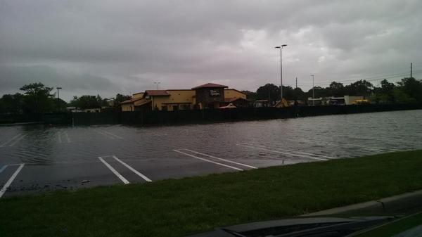 leblorena tweet picture