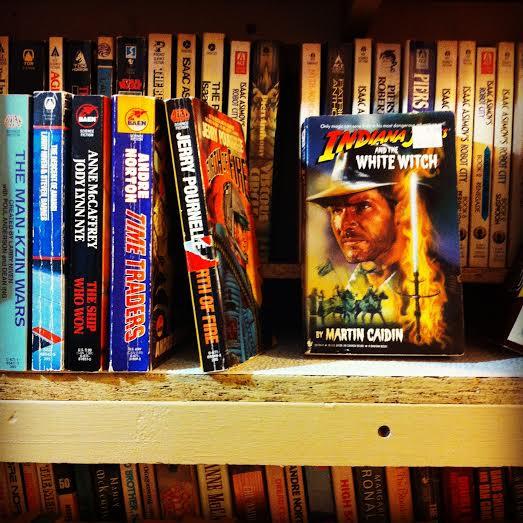 ATBBooksPGH's tweet photo. Just found this treasure in our sci-fi/fantasy shelves. #probablybetterthankingdomofthecrystalskull http://t.co/lndVz9fORY