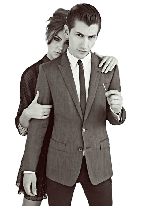 ArcticMonkeysM's tweet photo. Alex en GQ Magazine France http://t.co/zqngy4MVrV