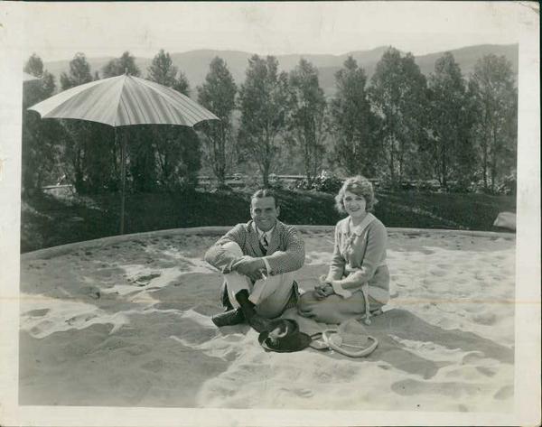 oldfilmphotos's tweet photo. Actress Mary Pickford http://t.co/F5cnMdFzwh