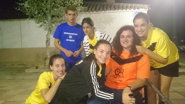 Maquinillas_FS's tweet photo. Postpartido con la yaya @isacald08 http://t.co/Scbi1qsk4Z