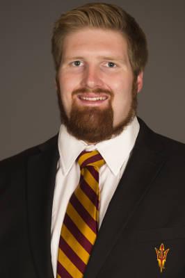 YahooSportsCFB's tweet photo. Arizona State lineman Edward 'Chip' Sarafin becomes first active player to come out as gay. http://t.co/tKqEkwQmup http://t.co/NvCz6ibZp6