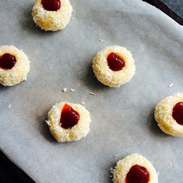 cccbirminghamsc's tweet photo. Biscuits. My baking nemesis. #GBBO http://t.co/4d8ZkdTD77