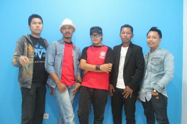 InNeR band Official (@inner_band) on Twitter photo 