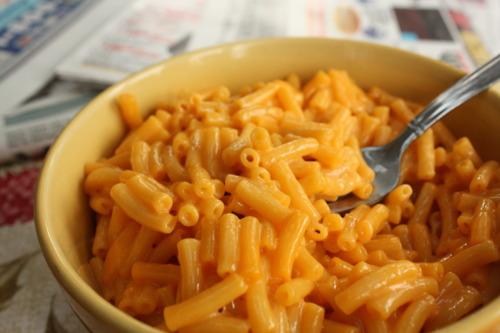kraftdinner's tweet photo. Sandwiches are boring. Bring a fun lunch to school instead. #tipsforgrade9s #KraftDinner #LetYourFunOut http://t.co/E2yByDkieN