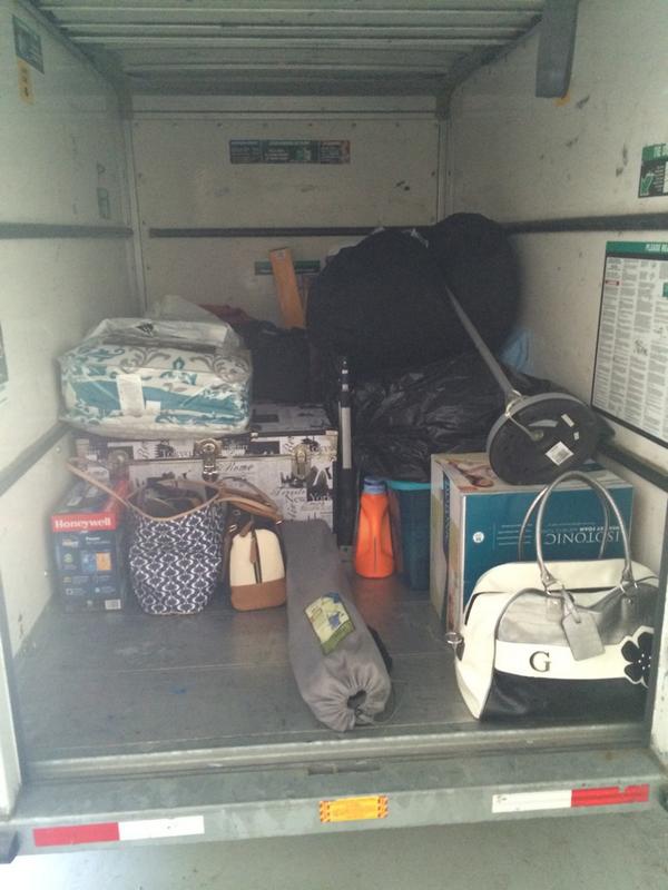 ConfidenceisKi's tweet image. Yes We got a U-Haul .... #hu18 #itsthatserious