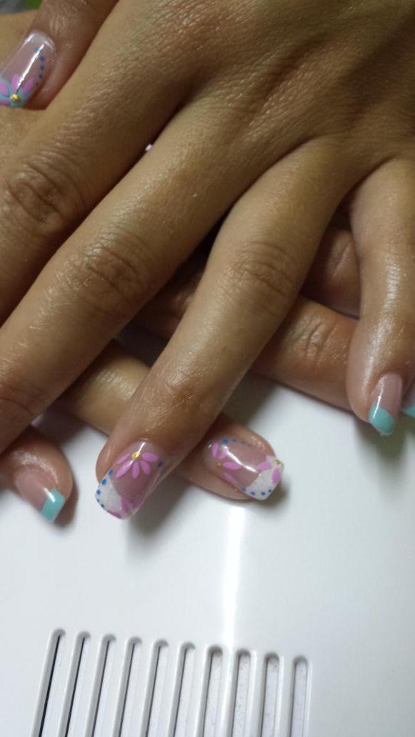 capiyerika's tweet photo. Gel y esmaltados http://t.co/KP64OtTVzX