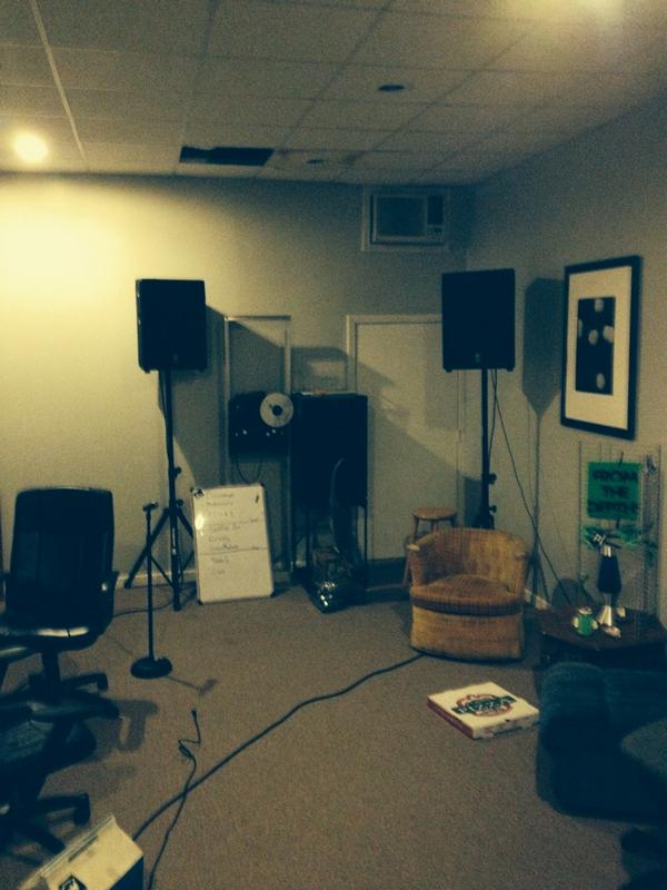 DepthsOfficial's tweet photo. New Studio Space! http://t.co/SbvlSBt1w7