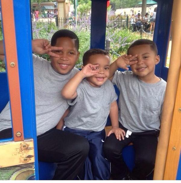 girl_iowagirl20's tweet image. #WelingtonCastillo on his way to Wrigley earlier today. His adorable kids taken on last day off @cubs #LatinoNation