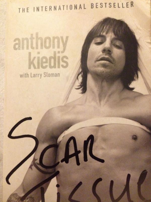 ES_Brighton's tweet photo. Such a good biography! What music biographies do you like? #evomusicbooks #iminspiredby_evomusicbrighton http://t.co/hpR9jnJRb5