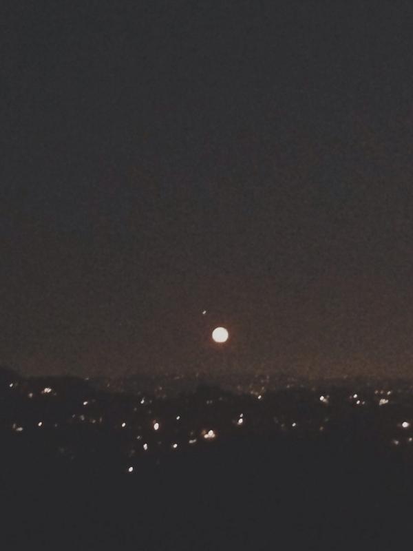 The moon over LA looked quite breathtaking the other night