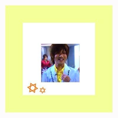 iiiioiio's tweet photo. @300

                   俺  ノ     ぶー  たろ    う

                   菜     々 http://t.co/RkOs3RejT9