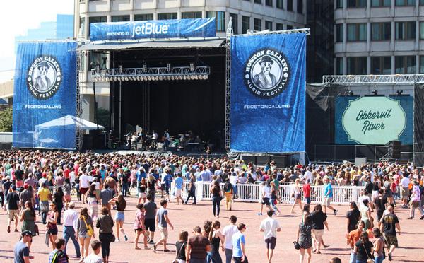 YourEDM's tweet image. Police Uses Facial Recognition Technology During Music Festival
Read more at youredm.com/2014/08/13/bos…