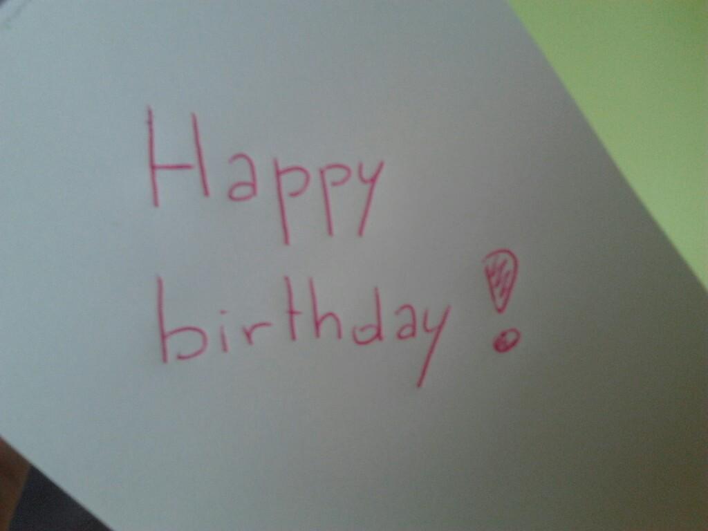 I know `s birthday is on August 5th .But I have to wish her happy birthday today . So I wish . 