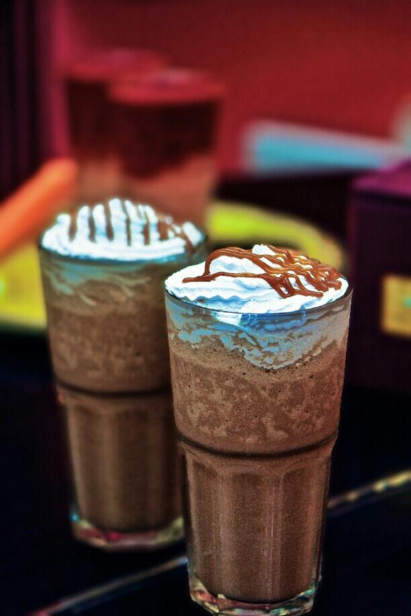 #ChillinIt with a #MouthWatering #Frappe at #CocoCrescat..! #HeatKill #WeekEnd #SaturdayJoy #HashTagLove! :P