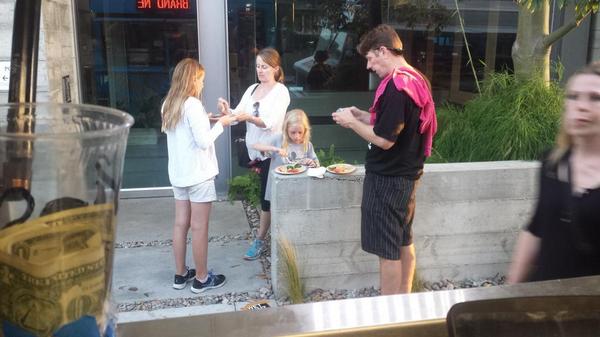 DodoCrepes's tweet photo. #Venice#FirstFriday#crepecam http://t.co/E865Ahpthn