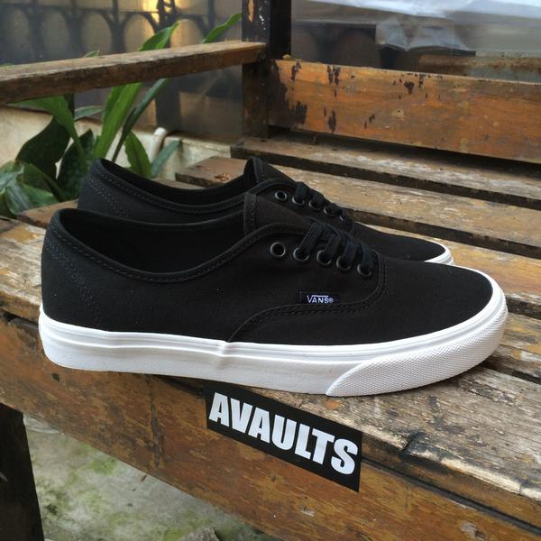 vans authentic mono black