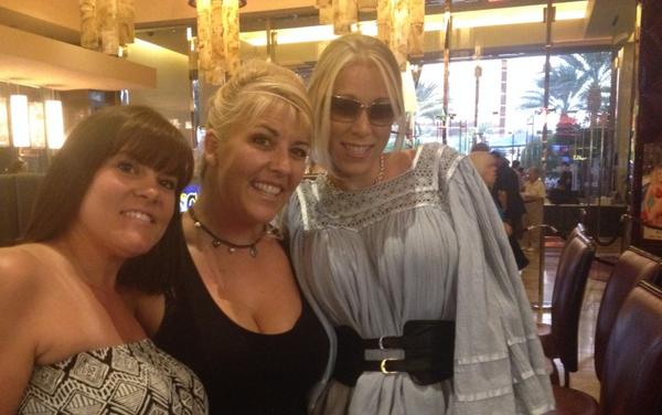 JoclynStone's tweet photo. RedRock Casino with @Rebecca lovexxx @katiemorgan at #Daughtery &amp; #GooGooDolls concert #bday fun http://t.co/CWxT4TKRw8