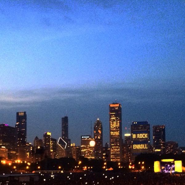 fusetv's tweet photo. This is what @eminem is looking at right now. #Lolla #FuseFestivals http://t.co/wmB5Zszain