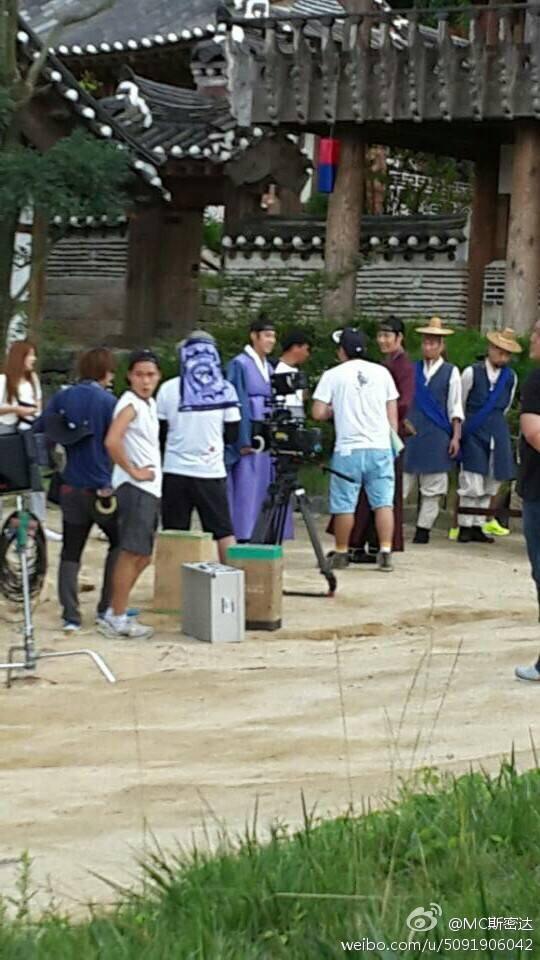 BuAlLPpCIAAC7_z.jpg:large