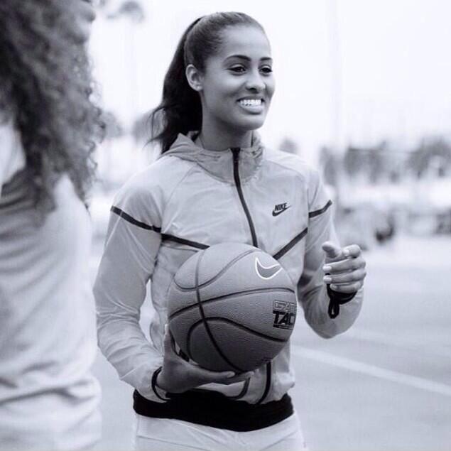 Happy birthday to the wifey skylar diggins  have fun now and come home so we can open presents  