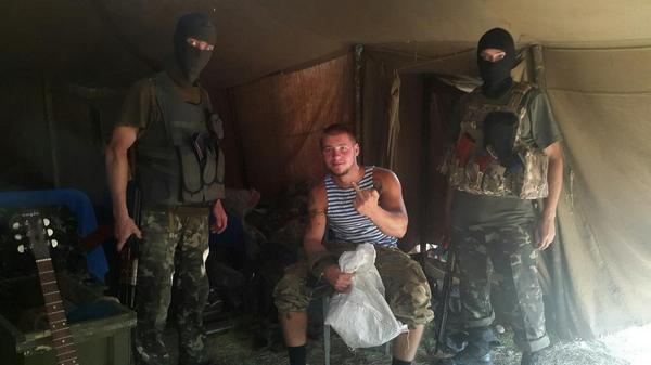 Відомий десантник Валера вчора інсценізував свій полон, щоб поглумитися над радістю рашистів та їхніми ЗМІ.