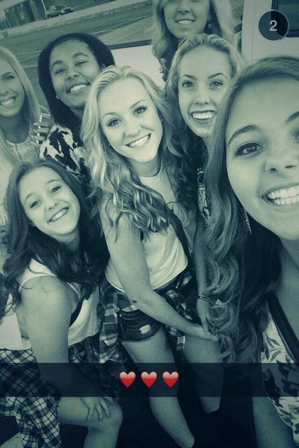 bayleyjohnson22's tweet image. The PHT party was something else.. 😍 a total blast! 🎉🎉