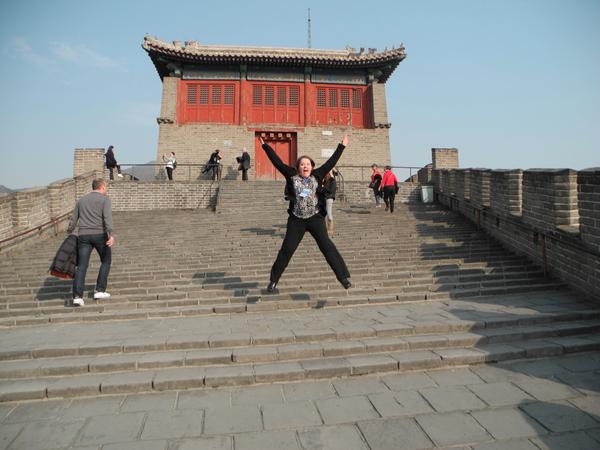 micheleryan's tweet photo. @MilMileSecrets I find adventure traveling to new places-Great Wall! REI has the travel gear I need! #MMSREIGiftCard http://t.co/3KBeTMx6A9