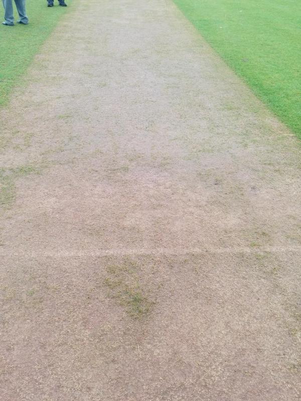 jcmwright80's tweet photo. @dave68walton @oldlandscc yep very wet at the OCG this morning, game just been cancelled http://t.co/LcaByxf8wr