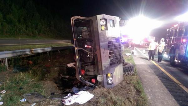GamingInfidel's tweet photo. I think @tvsboh was driving this HEMTT last night near my house ..

@Q_Baller16  @xBrBx  @FARSTAR_78 http://t.co/OWiZL4aqrE
