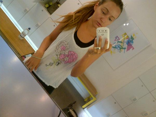 alexandraBAYLEY's tweet photo. #nomakeupselfie after spin class #Happyhealthy in my @ILOVELOF tank ♥ #SummerBody http://t.co/vmNomVzsHe