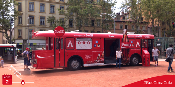 cocacolafr's tweet photo. Le soleil est de retour et le #BusCocaCola vous attend Place de la Croix-Rousse ! Venez nombreux ! #Lyon http://t.co/it4l7CeF80