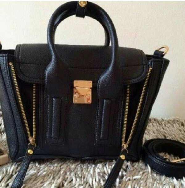 Philip lim pashli...so uniiiiiikkkkkkk ya sayang...buru2 cek bio yuk....