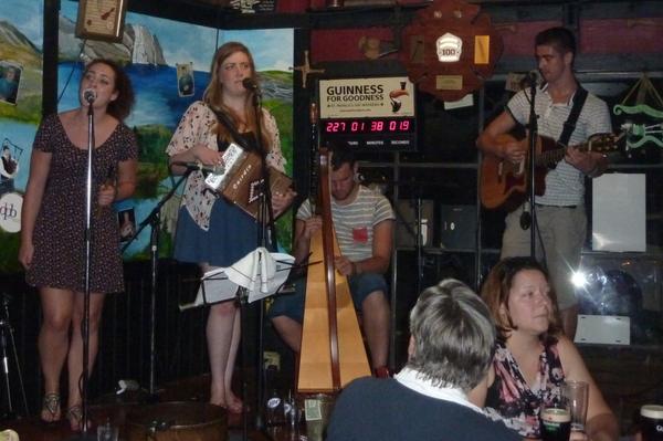 FlanagansPub's tweet photo. @FlanagansPub Flat Out Flanagan’s Irish Pub tonight at 8:00 PM.  No Cover! Last chance before their back in Ireland. http://t.co/Gdmk2n133M