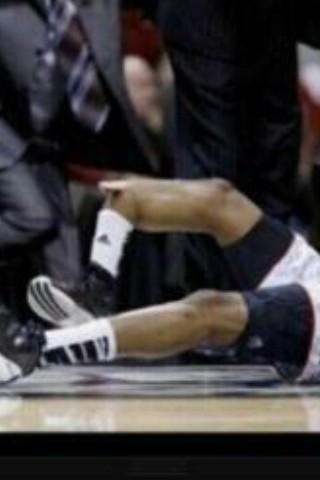 BIGB00TYBAILEY's tweet image. Paul George had it easy. #PrayforWare