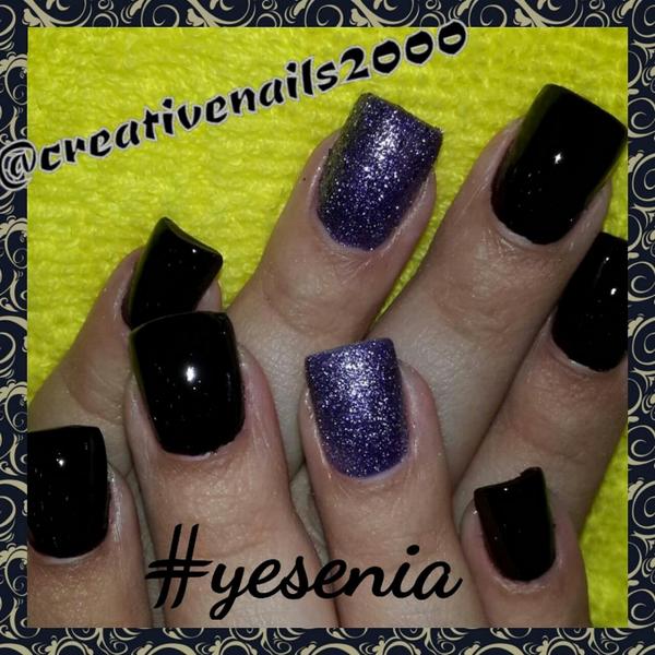creativenails20's tweet photo. Buenos dias aqui te presentamos los pincelados de moda#esmaltes #arena las pinturas permanentes &amp; termicas http://t.co/EdnMZH3dfp