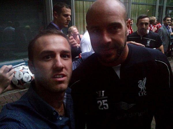 Con un porterazOoo <a href="/PReina25/">Pepe Reina</a> en Charlotte. Un grande del futbol. #fenomeno