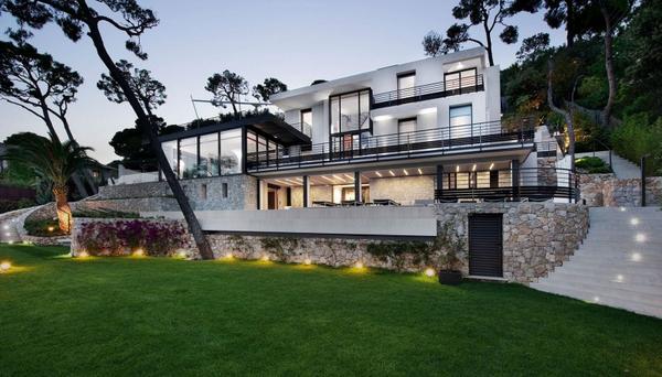LUXURYPlCTURES's tweet photo. Gorgeous modern home. http://t.co/L1zK2QYGjv